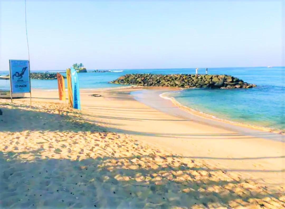 Sea Shell Villa Hikkaduwa 2 Separate Cabanas Ocean Front Villa Exterior foto